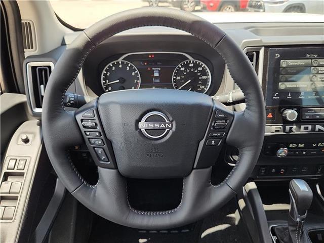 new 2025 Nissan Frontier car