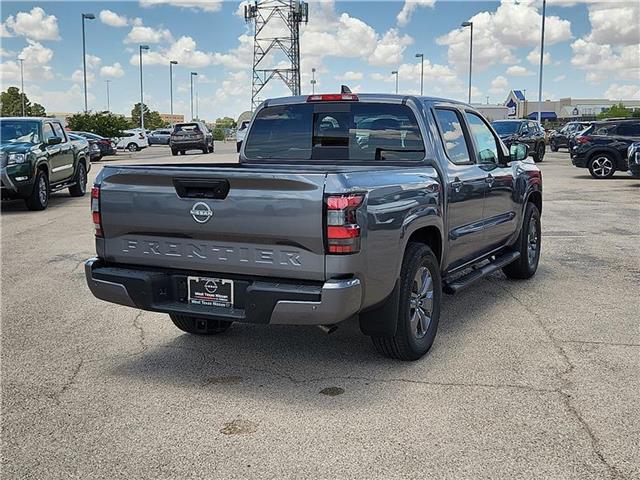 new 2025 Nissan Frontier car