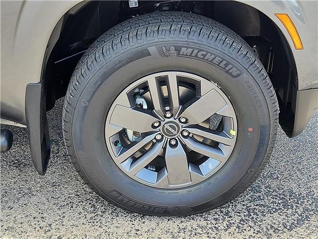 new 2025 Nissan Frontier car
