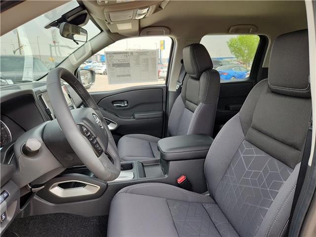new 2025 Nissan Frontier car