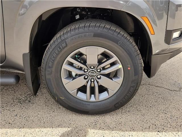 new 2025 Nissan Frontier car