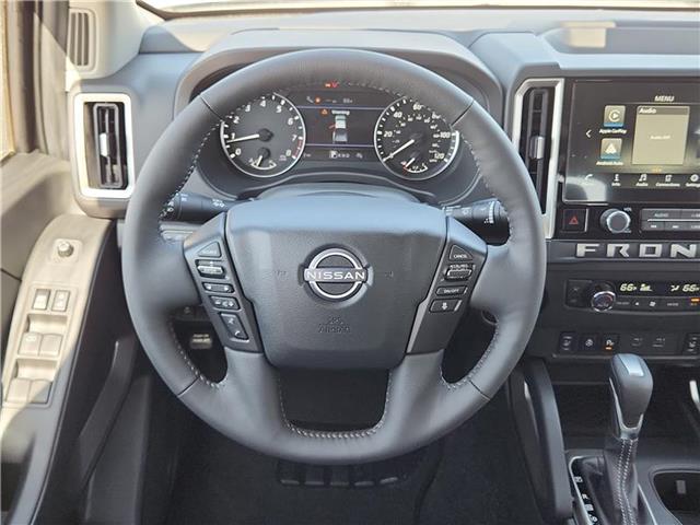new 2025 Nissan Frontier car