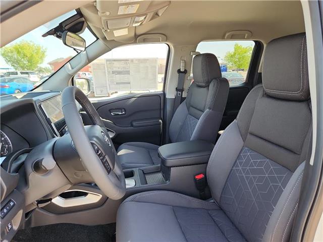 new 2025 Nissan Frontier car