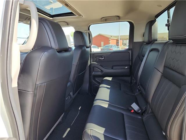 new 2025 Nissan Frontier car