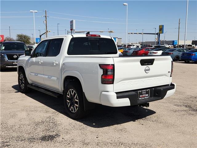 new 2025 Nissan Frontier car