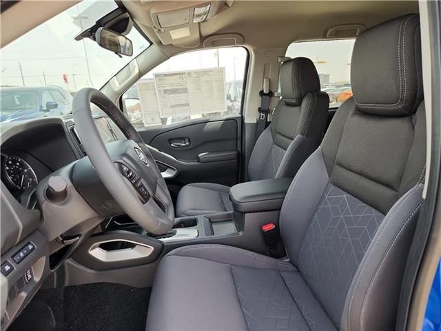 new 2025 Nissan Frontier car