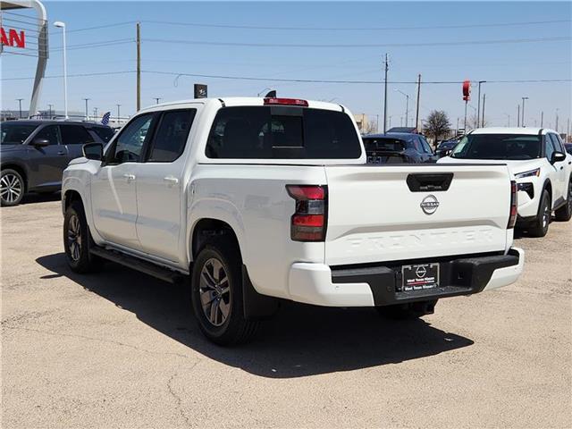 new 2025 Nissan Frontier car