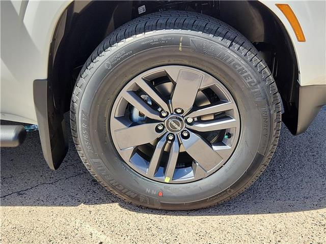 new 2025 Nissan Frontier car