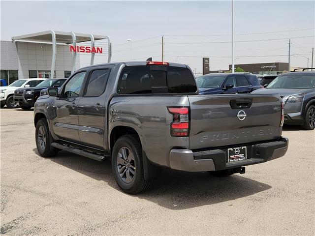 new 2025 Nissan Frontier car