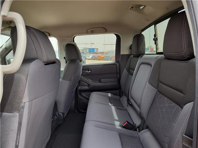 new 2025 Nissan Frontier car