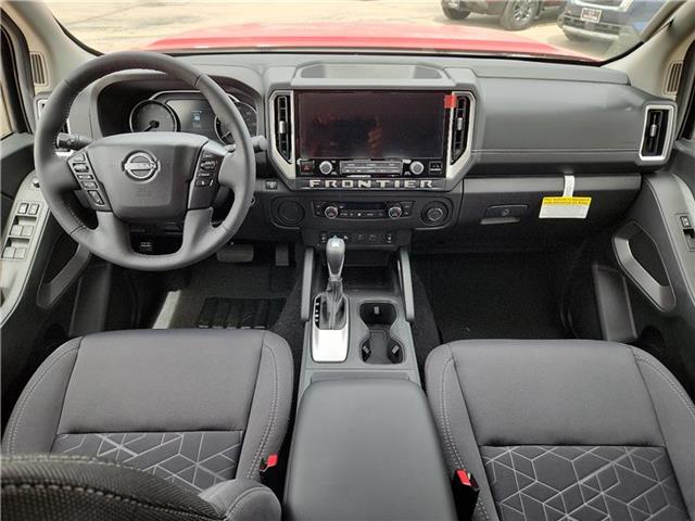 new 2025 Nissan Frontier car