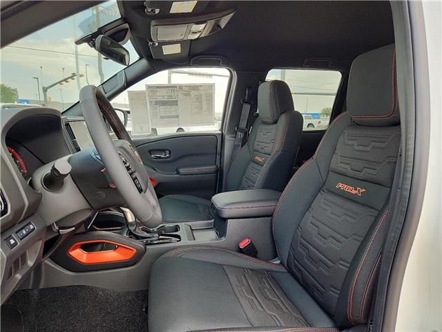 new 2025 Nissan Frontier car