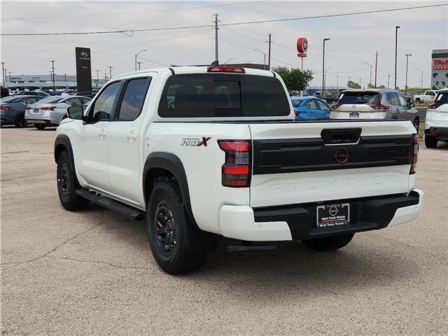 new 2025 Nissan Frontier car