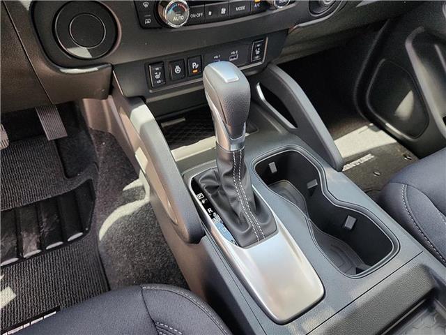 new 2025 Nissan Frontier car