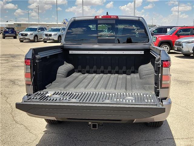 new 2025 Nissan Frontier car