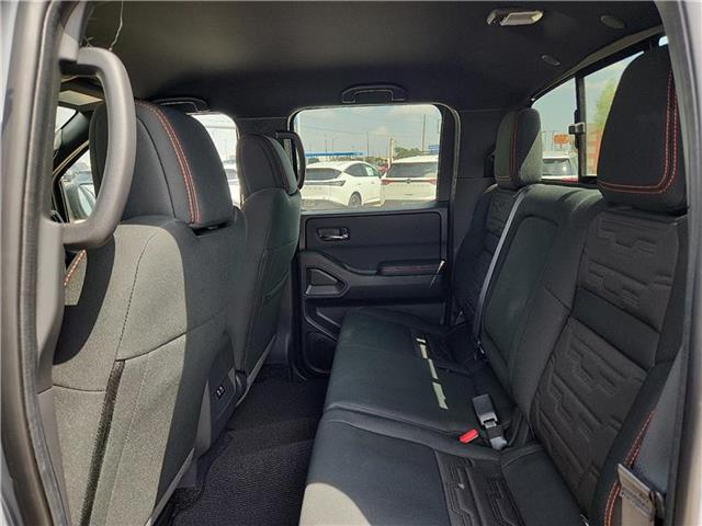 new 2025 Nissan Frontier car