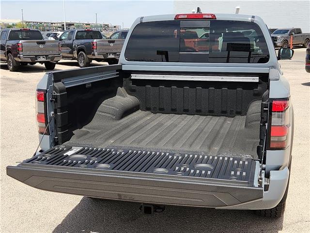 new 2025 Nissan Frontier car