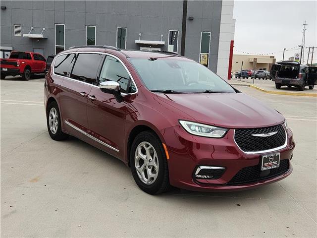 used 2023 Chrysler Pacifica car, priced at $32,999