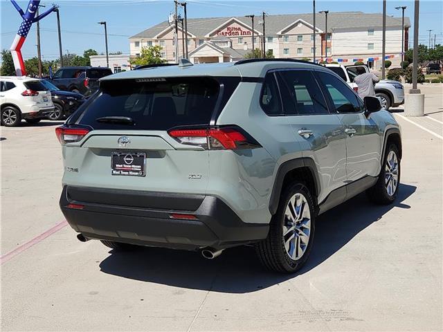 used 2020 Toyota RAV4 car, priced at $28,996