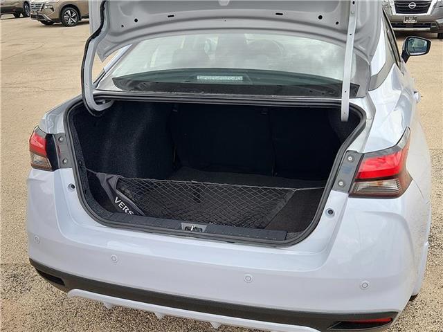 new 2025 Nissan Versa car