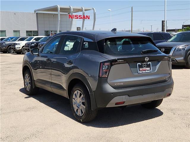 new 2025 Nissan Kicks car
