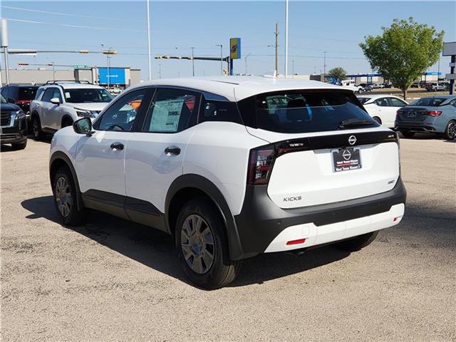 new 2025 Nissan Kicks car