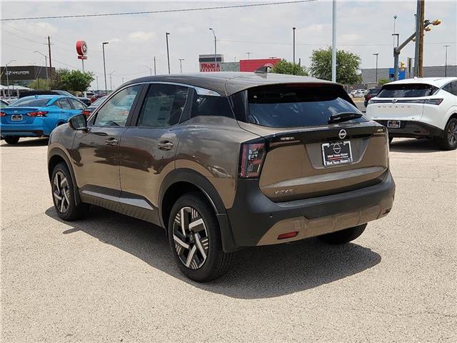 new 2025 Nissan Kicks car