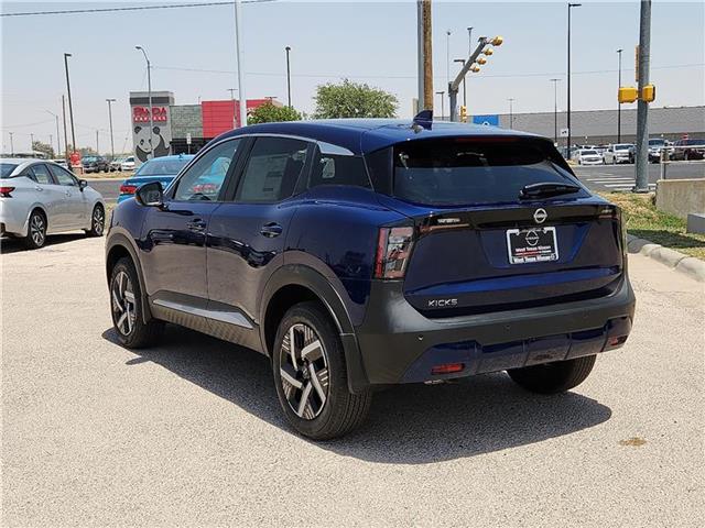 new 2025 Nissan Kicks car