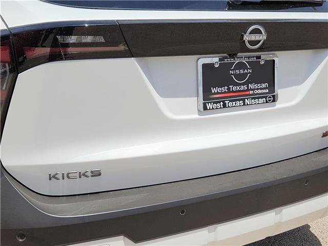 new 2025 Nissan Kicks car