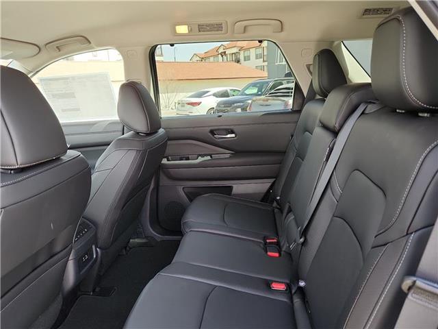 new 2025 Nissan Pathfinder car