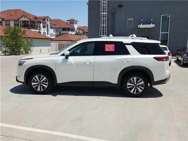 used 2024 Nissan Pathfinder car, priced at $39,996