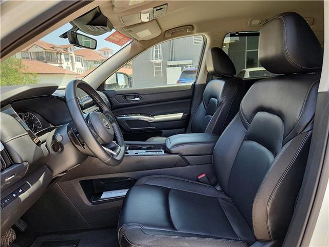 used 2024 Nissan Pathfinder car, priced at $39,996