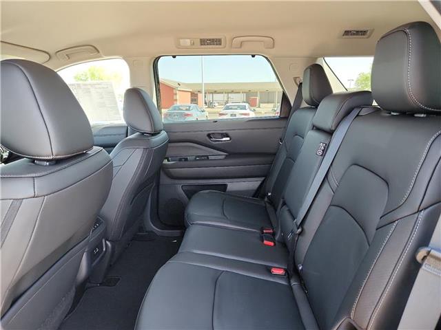 new 2025 Nissan Pathfinder car