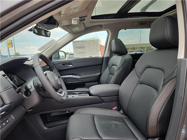 new 2025 Nissan Pathfinder car