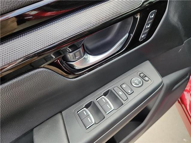 used 2025 Honda CR-V Hybrid car, priced at $39,999