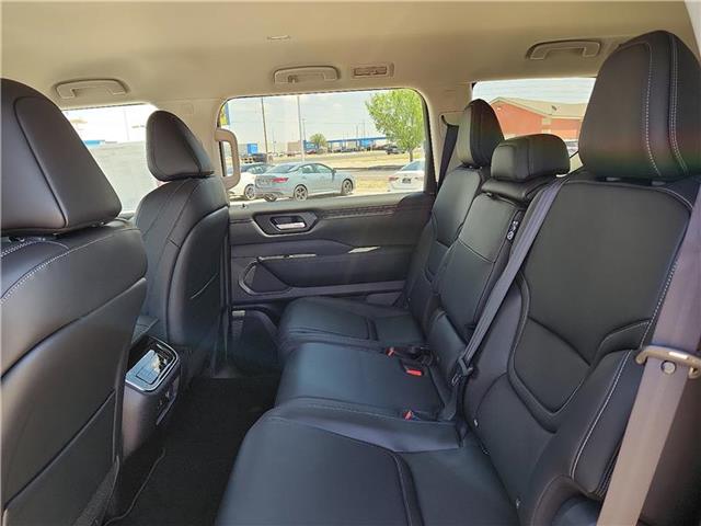 new 2025 Nissan Armada car