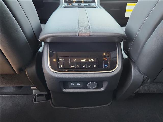 new 2025 Nissan Armada car