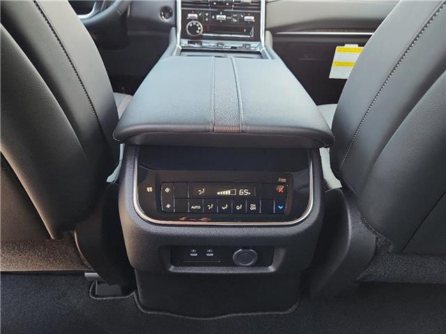 new 2025 Nissan Armada car