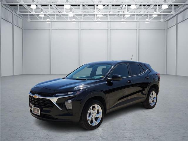 used 2025 Chevrolet Trax car, priced at $28,500