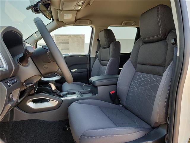 new 2025 Nissan Frontier car, priced at $40,675