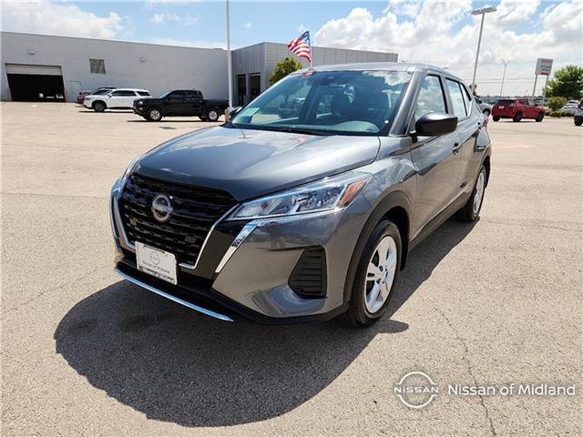 new 2025 Nissan Kicks Play car, priced at $23,760
