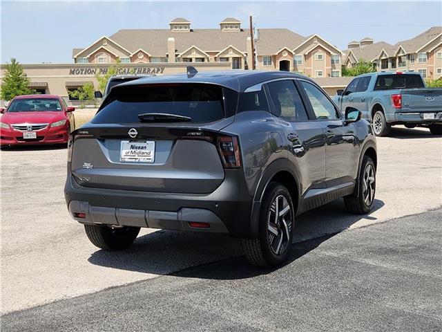 new 2025 Nissan Kicks car, priced at $28,185