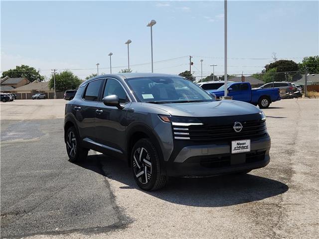 new 2025 Nissan Kicks car, priced at $28,185