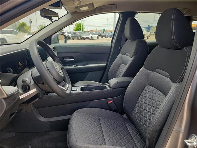 new 2025 Nissan Kicks car, priced at $27,180