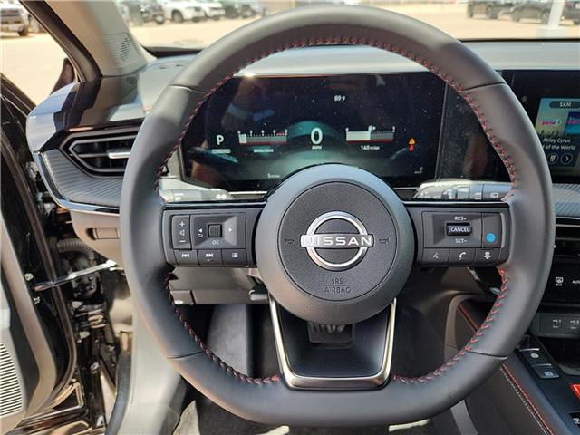 new 2025 Nissan Kicks car, priced at $29,885