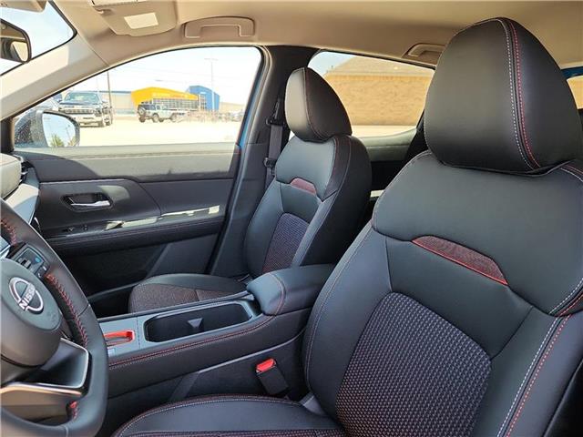 new 2025 Nissan Kicks car, priced at $30,685