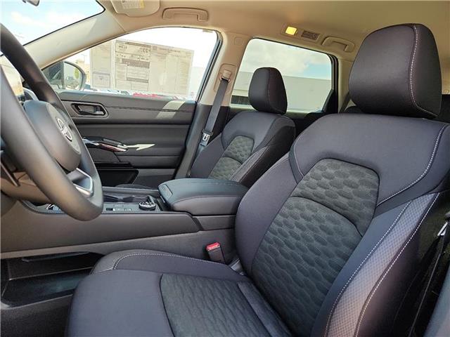 new 2025 Nissan Pathfinder car, priced at $40,360
