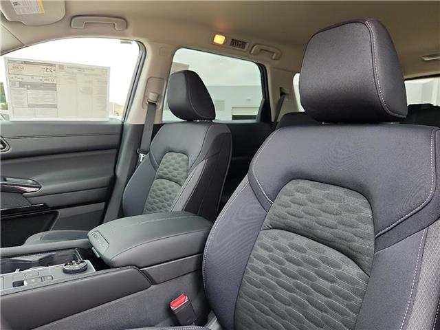 new 2025 Nissan Pathfinder car, priced at $43,865