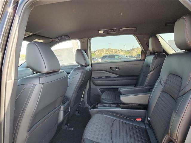 new 2025 Nissan Pathfinder car, priced at $47,175