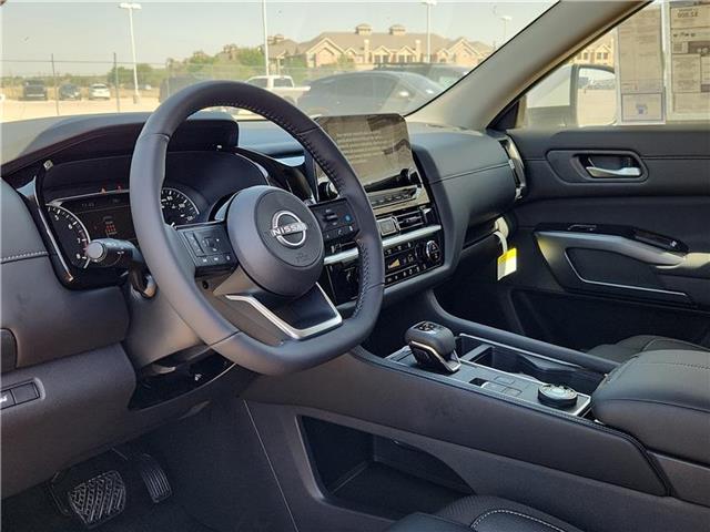 new 2025 Nissan Pathfinder car, priced at $47,735
